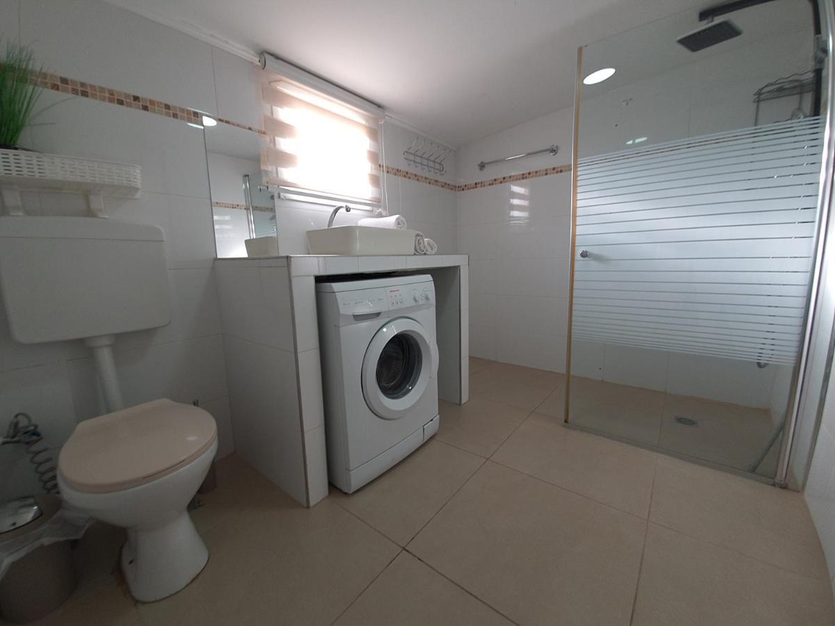 Barak Royal Suites 20 Sea View - ג'קוזי בחצר ומרפסות עם נוף לים Эйлат Экстерьер фото