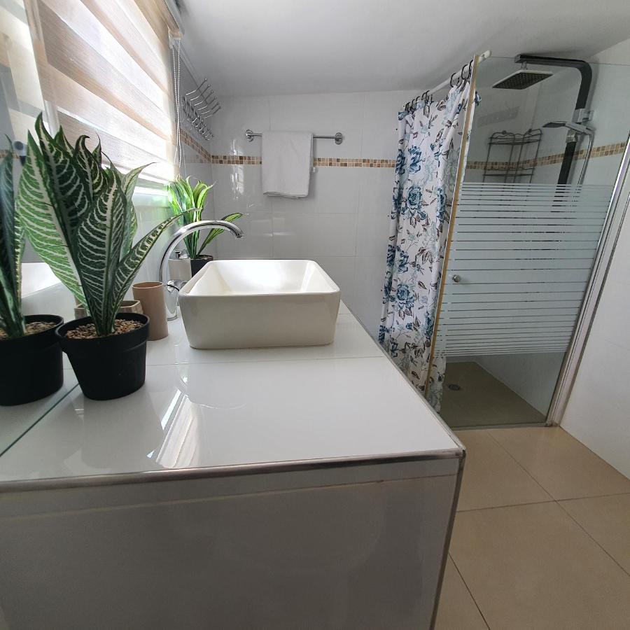 Barak Royal Suites 20 Sea View - ג'קוזי בחצר ומרפסות עם נוף לים Эйлат Экстерьер фото